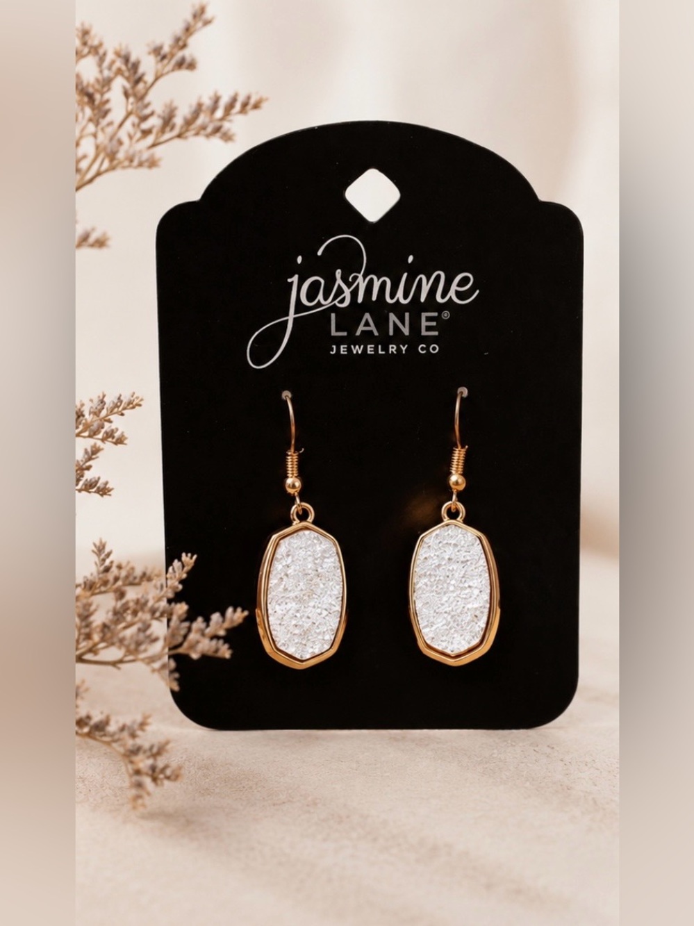 Jasmine Lane Jewelry Dangle Faux Druzy Earrings

NWT